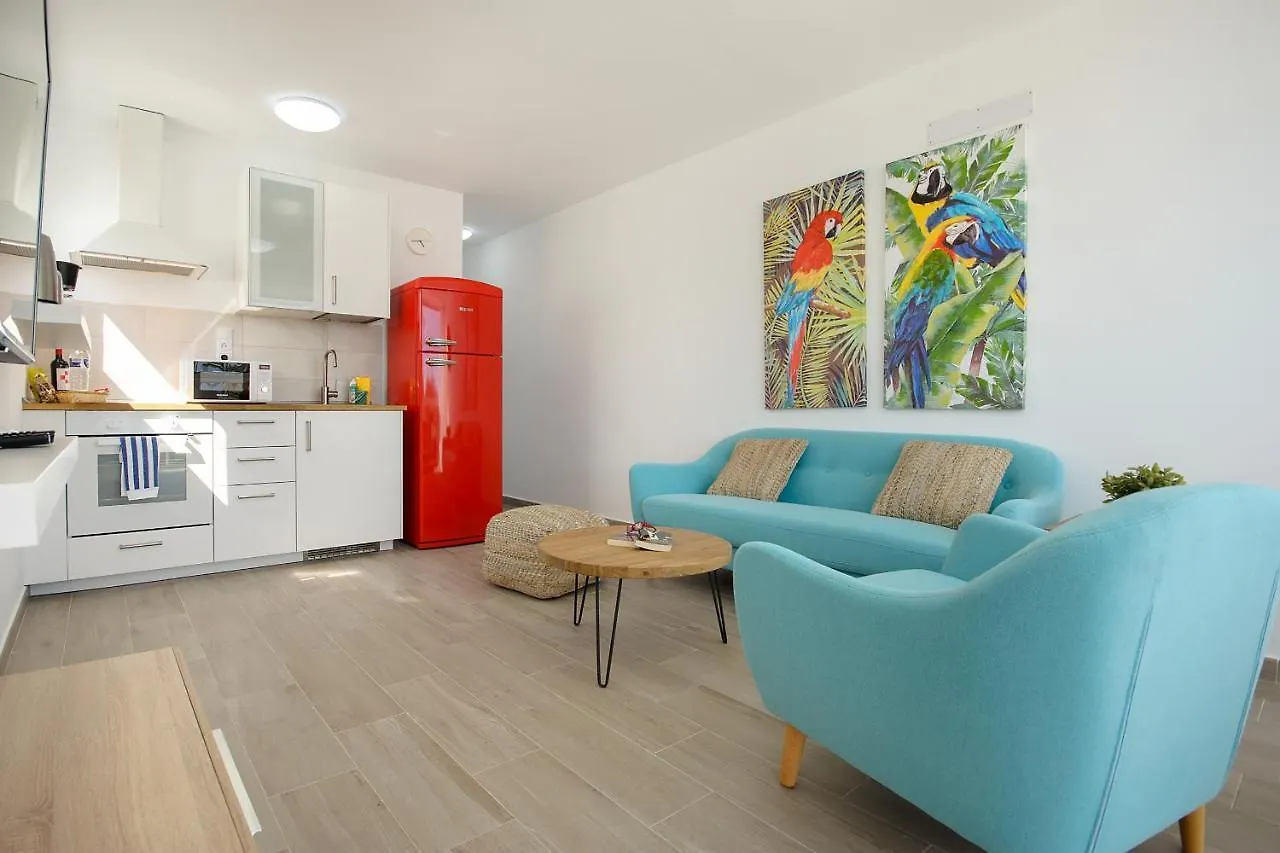 Red Volcano Apartment, Free Access To The Fariones Sports Center Puerto del Carmen  0*, Puerto del Carmen (Lanzarote) Spain