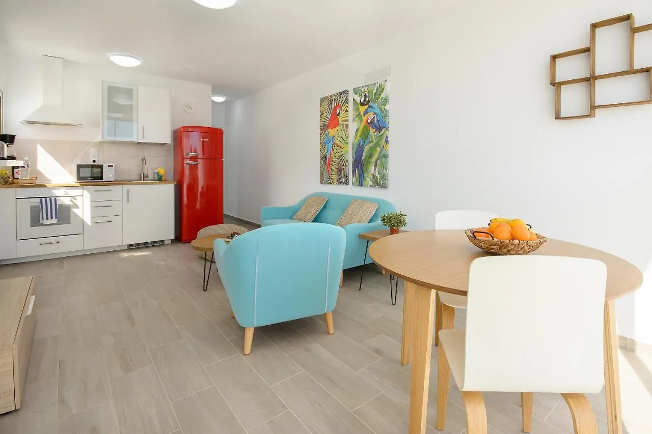 Lägenhet Red Volcano Apartment, Free Access To The Fariones Sports Center Puerto del Carmen  Spanien